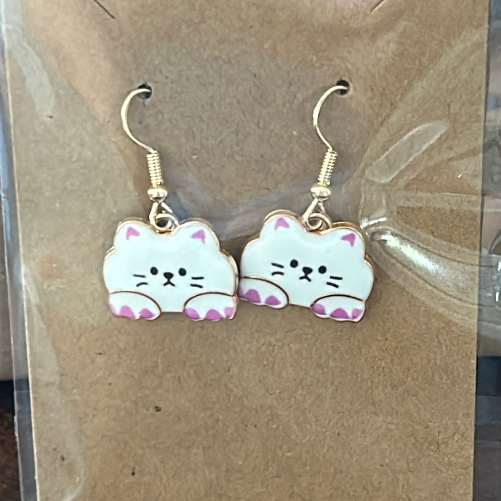 🔥🔥Cute pink/purple cat dangle earring